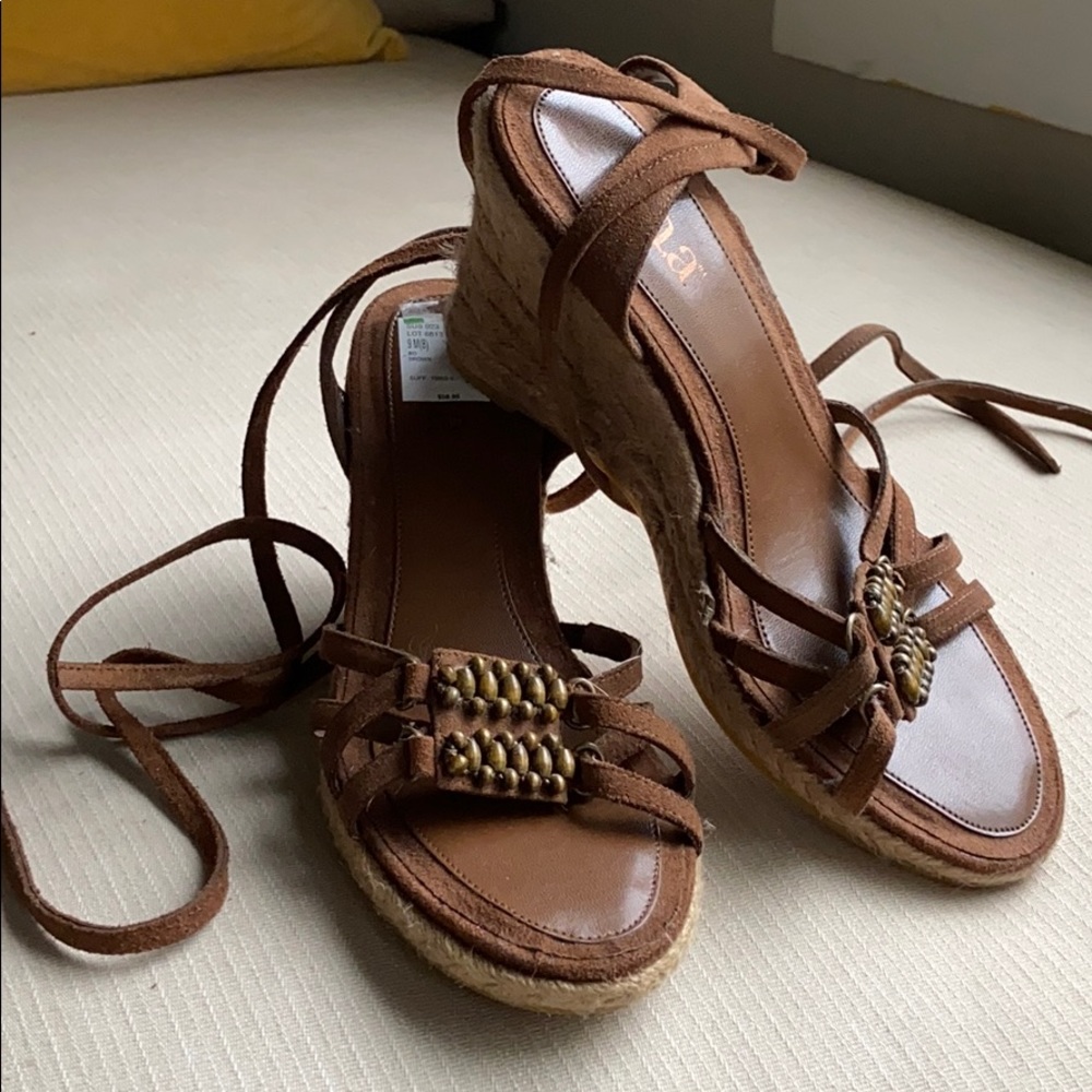 Y2K BROWN ANKLE STRAPS BEADED ESPADRILLE WEDGE SANDALS FESTIVAL VINTAGE